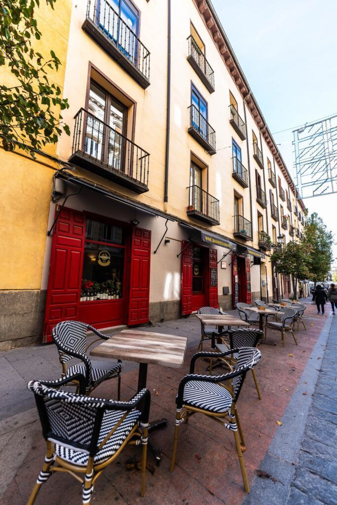 Terraza para comer en el centro de Madrid cerca de plaza mayor y sol